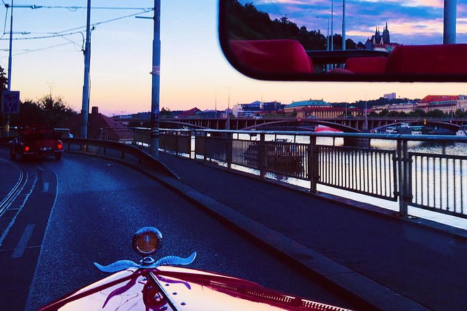 1,5 hour oldtimer convertible Prague sightseeing tour - Should you book the 1.5-hour Prague oldtimer convertible tour?
