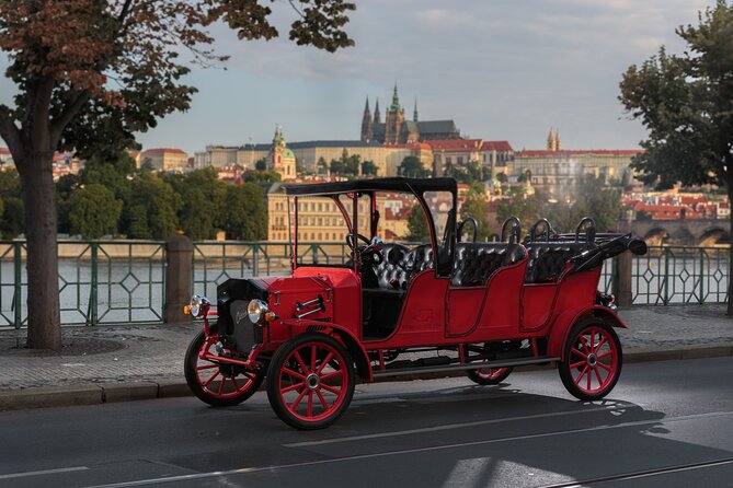 1 hour Old timer Convertible Prague Sightseeing Tour - Quick Highlights You’ll Feel From Stop to Stop