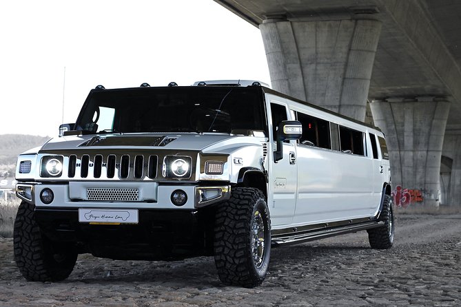 1 Hour Prague Party Hummer Limousine Ride - The Strahov View Stop: Fast Panoramas, Photo Moments, and Tradeoffs