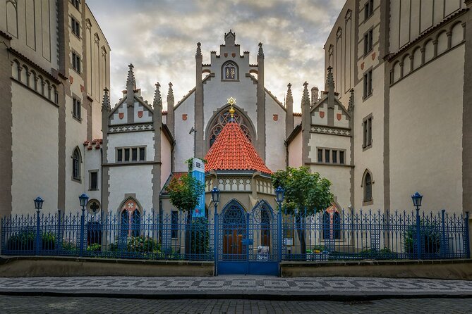 2-Hour Old Town and Jewish Quarter Tour in Prague - Key highlights to look for