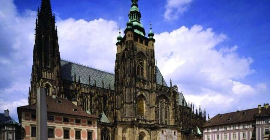 3-Hour Prague Castle & Interiors Tour - Guide quality: what helps (and what can annoy)
