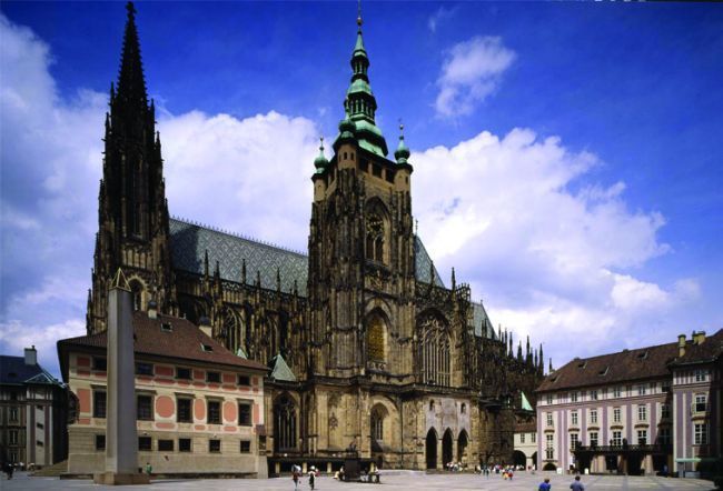 3-Hour Prague Castle & Interiors Tour - Coach ride to Prague Castle Hill: the biggest time-saver