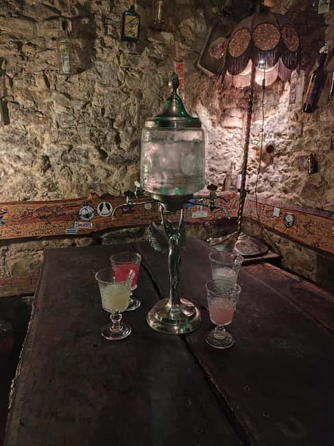 Absinthe Tasting Prague: Historic Cellar Experience - Blanche to Rouge: How Color Fits the Story (Without the Hype)