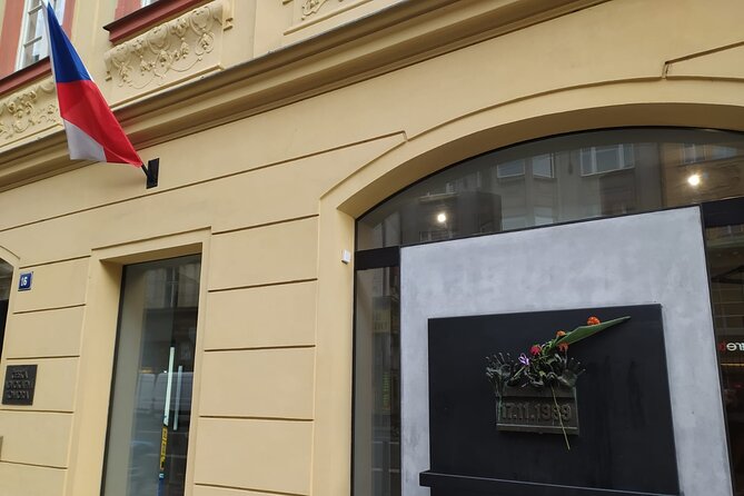 Back to Communism Walking Tour - Stop 3: Narodni třída’s Wall Memorial and the Velvet Revolution