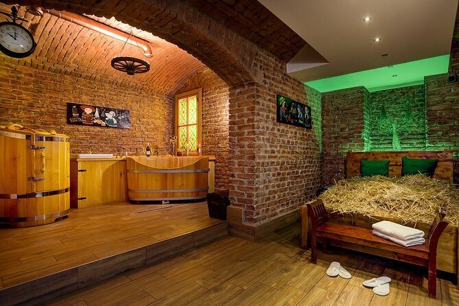 Beer bath Spa for 2 people/ 1 tub - 1,5 hour Activity in Prague - A Czech Beer Bath That Feels Like a Ritual, Not a Gimmick