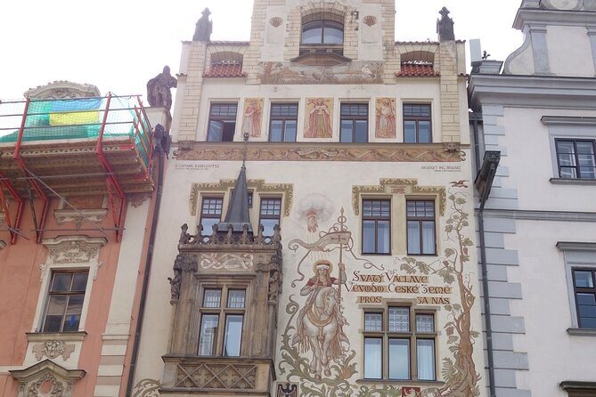 Best of Prague - City walking tour with Czech Cuisine Lunch - Stop 1: Municipal House facade views at the Municipal Library
