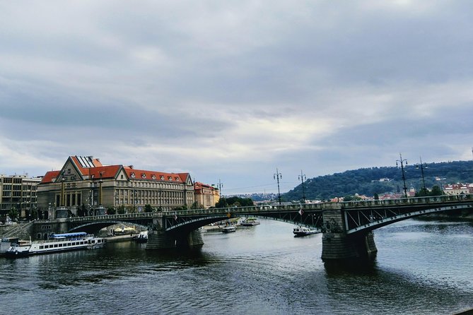 Big scooter tour of Prague, for two (audio guide) - Included gear: why it’s more than a checkbox