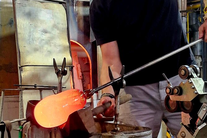 Bohemian Glasswork from Prague - The Nizbor shop stop: buying genuine crystal without guessing