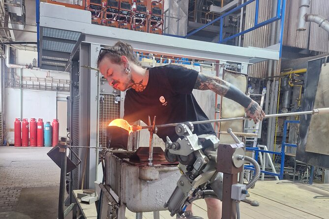 Bohemian Glasswork from Prague - The guide makes it: Hana Nova’s practical, human approach