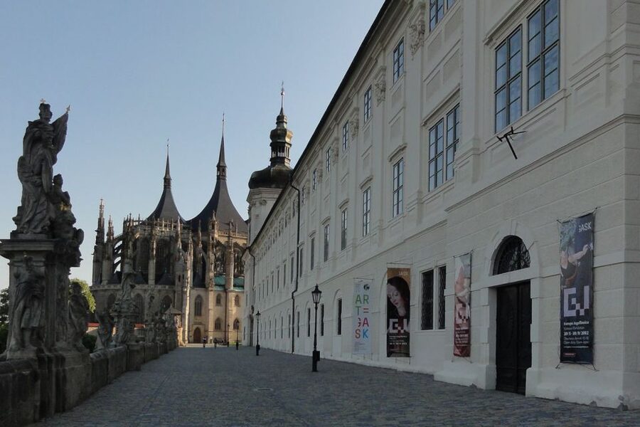 Bone Church and Kutna Hora Private Tour from Prague - Price and value: what $530 really buys