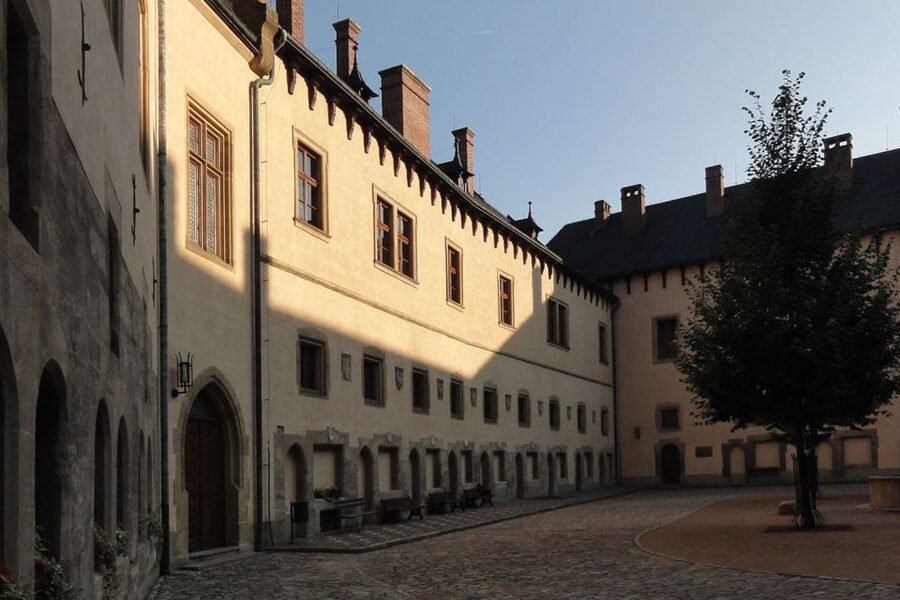 Bone Church and Kutna Hora Private Tour from Prague - Pickup and the 7-hour rhythm that keeps you sane
