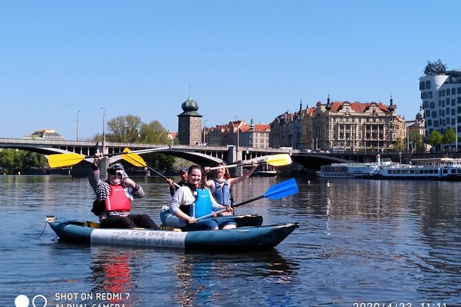Canoe Prague – Splash into Fun! - Getting to the meeting point without stress