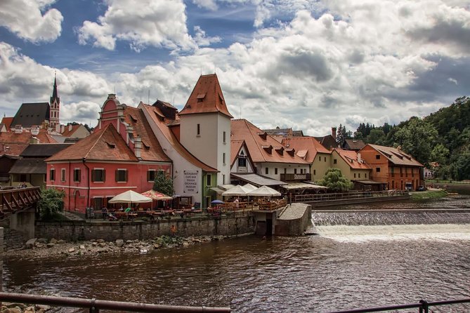 Cesky Krumlov Private day trip from Prague with Lunch and Castle admission - What $420.51 per person really buys you