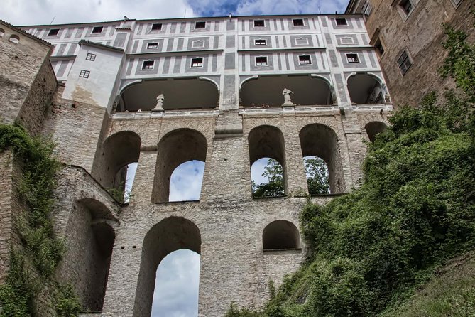 Cesky Krumlov Private day trip from Prague with Lunch and Castle admission - Cesky Krumlov Castle tour: revolving outdoor theater and classic interiors