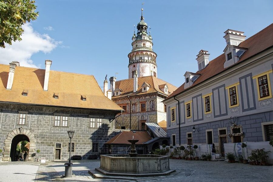Cesky Krumlov Private Day Trip from Prague - The Prague-to-Bohemia drive: long, but purposeful