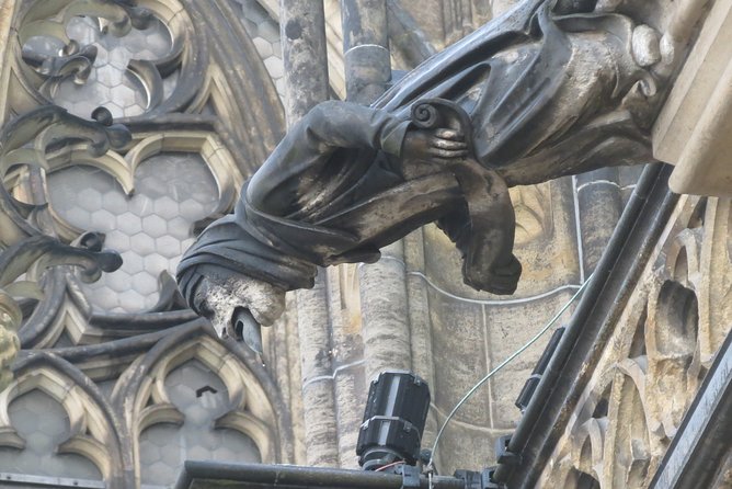 Charles Bridge and Prague Castle Walking Tour - Price and Value: What You Get for $143.37 Per Person