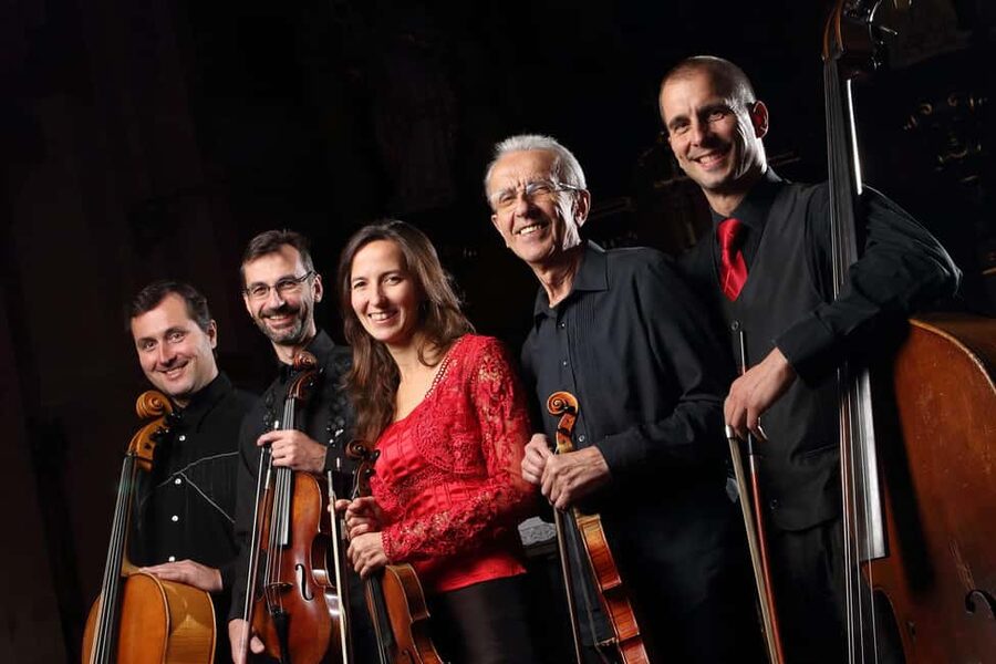 Concert in the Rudolfinum - MOZART, VIVALDI, SMETANA - What the atmosphere feels like: dressed up, then… not always