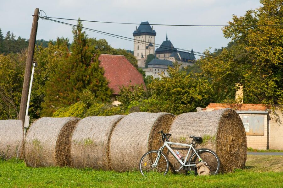 Countryside Bike Tour From Prague To Karlstejn Castle - Meeting point at Dlouhá 708/24: getting set up fast