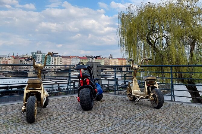 Create your own route on eScooter and enjoy Prague on wheels! - Jewish Quarter on wheels: synagogue, cemetery, and market views