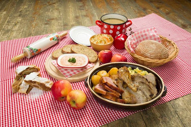 Czech Traditional Folklore Show including Dinner and Transport - The Folklore Show: Czech Music, Costumes, and That Catchy Audience Energy