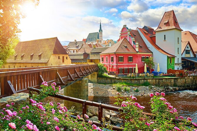Day Trip to the Fairytale Town of Cesky Krumlov - Key highlights worth getting excited about