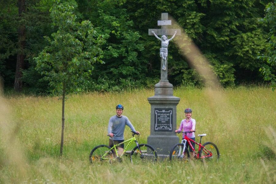 E-Bike Day Trip: Visit a Roman Castle and Taste Craft Beer - Getting Back to Prague: Train Ride, Then You’re Done