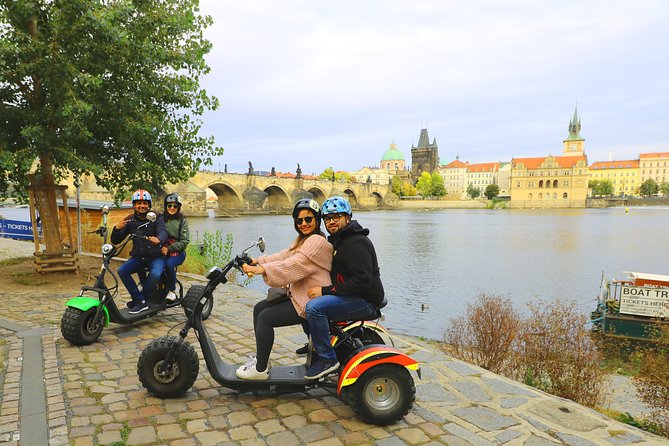 E-Bike, E-Scooter Viewpoint Fun Tour - Old Town Square and the Jewish Quarter on the 3-hour option