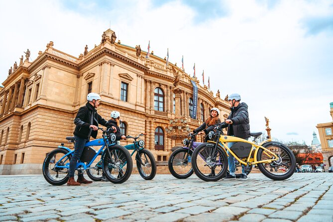 E-BIKE TOUR: 10 Must-See Landmarks & Viewpoints in Prague 1-8per. - Charles Bridge: your fast primer on Prague’s signature 14th-century bridge