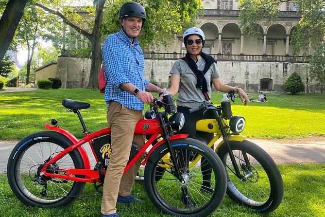 E-BIKE TOUR: 10 Must-See Landmarks & Viewpoints in Prague 1-8per. - Franz Kafka Museum area and David Černý art: modern Prague right at the edge
