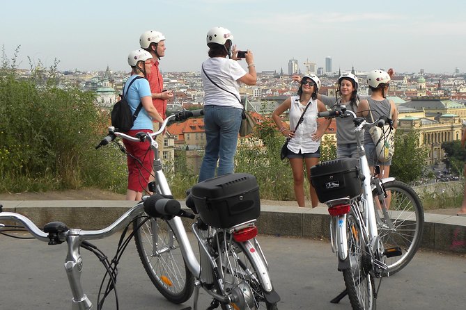 Ebike Prague Tour - Nový Svět and Strahov: Castle district feel with a brewery pause