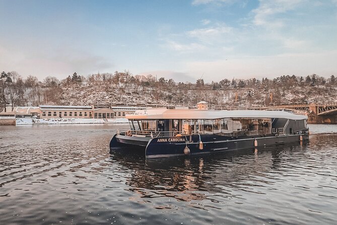 Evening Eco Cruise With a Glass of Prosecco in Bohemia - Evening Prague by Electric Boat: What You Really Get