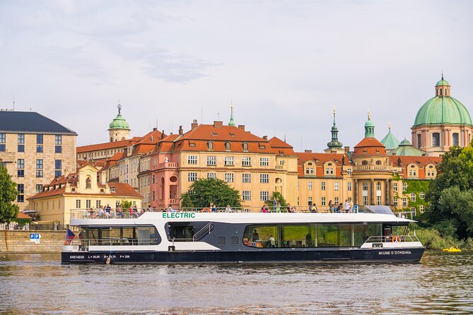 Evening Eco Cruise With a Glass of Prosecco in Bohemia - Marie d´Bohemia and the Comfort Game Plan (Upper Deck vs. Indoors)