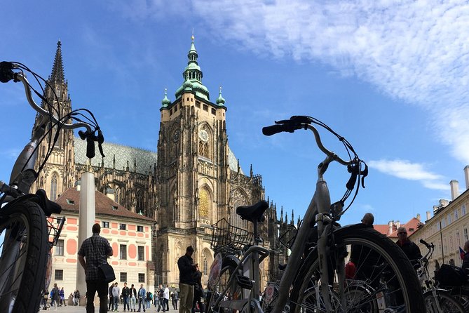 FAT TIRE E-BIKE GREAT TOUR - river, parks & panoramic views tour - Starting at Praha Bike: where the ride becomes easy
