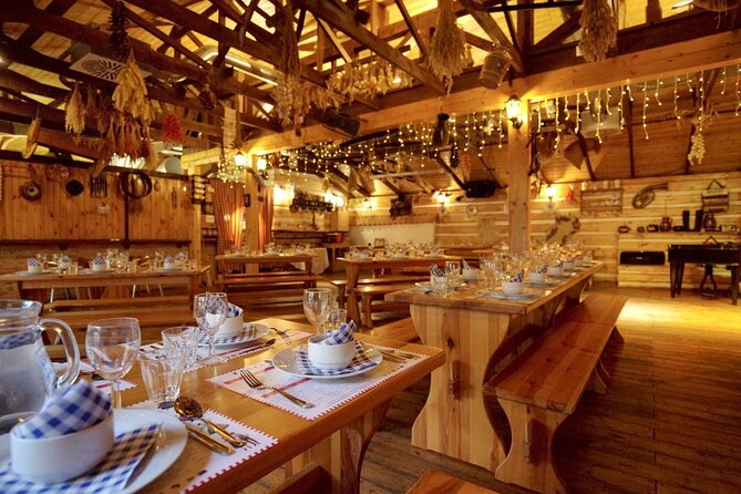 Folk Dinner Experience in Prague with Transportation - The Venue Feel: Cozy Rooms, Good Roast Meats, and Good Service