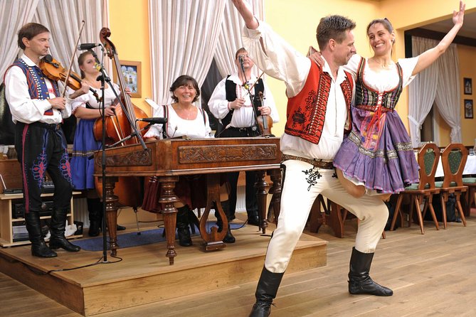 Folklore Evening with Music and Dinner - Key highlights at a glance