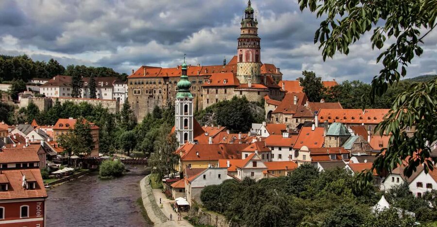 From Prague: Český Krumlov Full-Day Tour with Pickup - Weather and comfort: the small things that affect your enjoyment