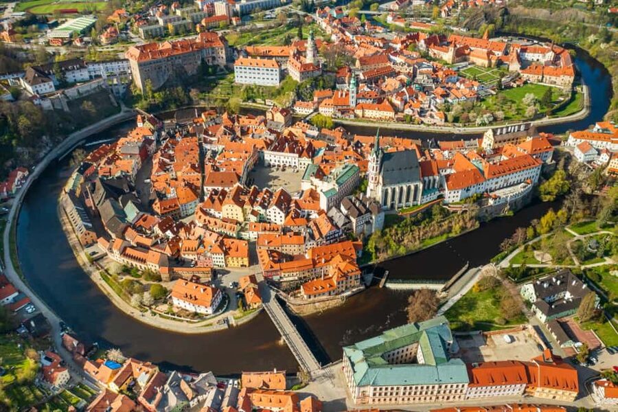 From Prague: Český Krumlov & Holašovice Village Day Tour - Prague to South Bohemia: The Comfort Factor Matters