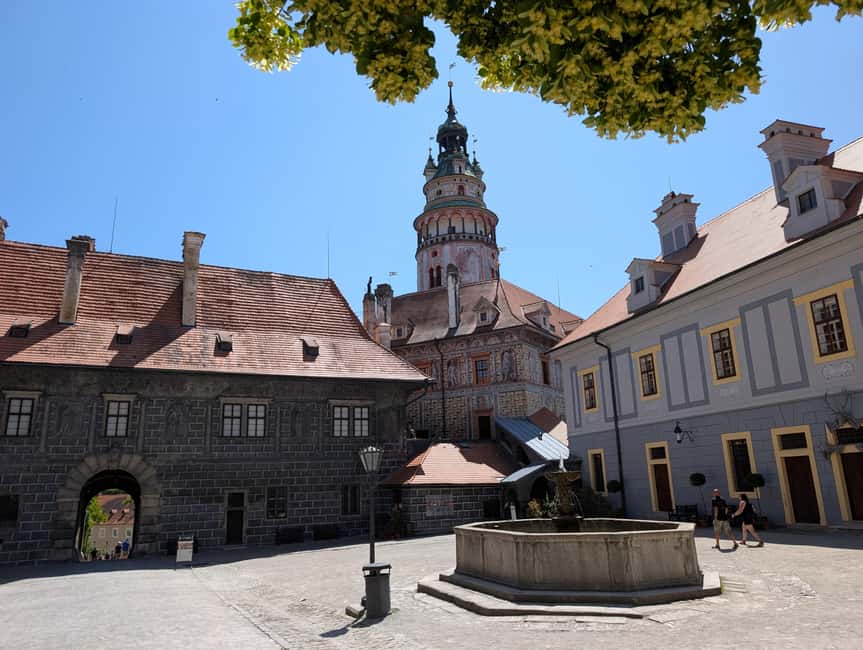 From Prague: Český Krumlov & Holašovice Village Day Tour - The Drive Back: Why the Timing Feels Right