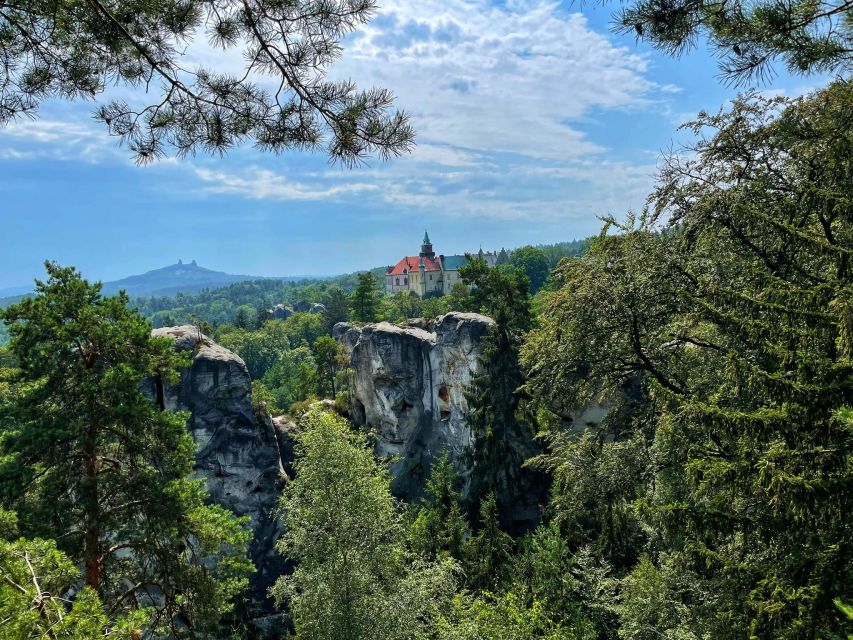 From Prague: Full-Day Bohemian Paradise Guided Hiking Trip - What makes the hike manageable: 18 km, short uphills, and real breaks