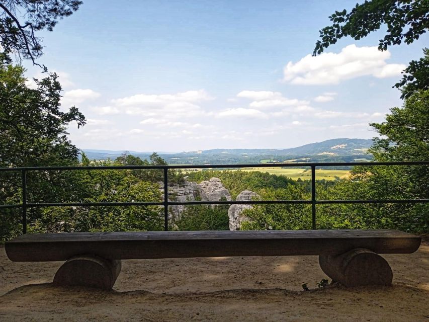 From Prague: Full-Day Bohemian Paradise Guided Hiking Trip - Hruboskalsko start: Hlavatice lookout to Valdštejn Castle