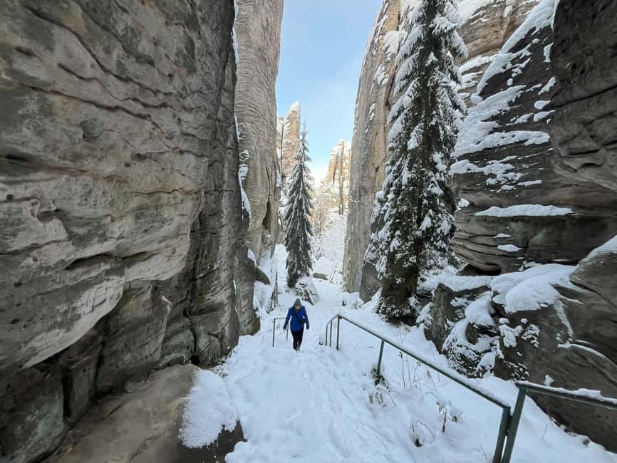 From Prague: Hike, Castle and Brewery in Bohemian Paradise - Lomnice nad Popelkou craft beer tasting (and Monk’s Beer Cavern as the backup)