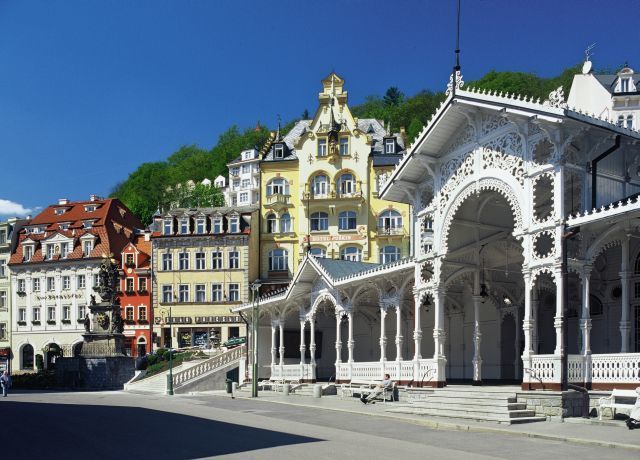 From Prague: Karlovy Vary Full-Day Tour - What the recent feedback signals about the experience