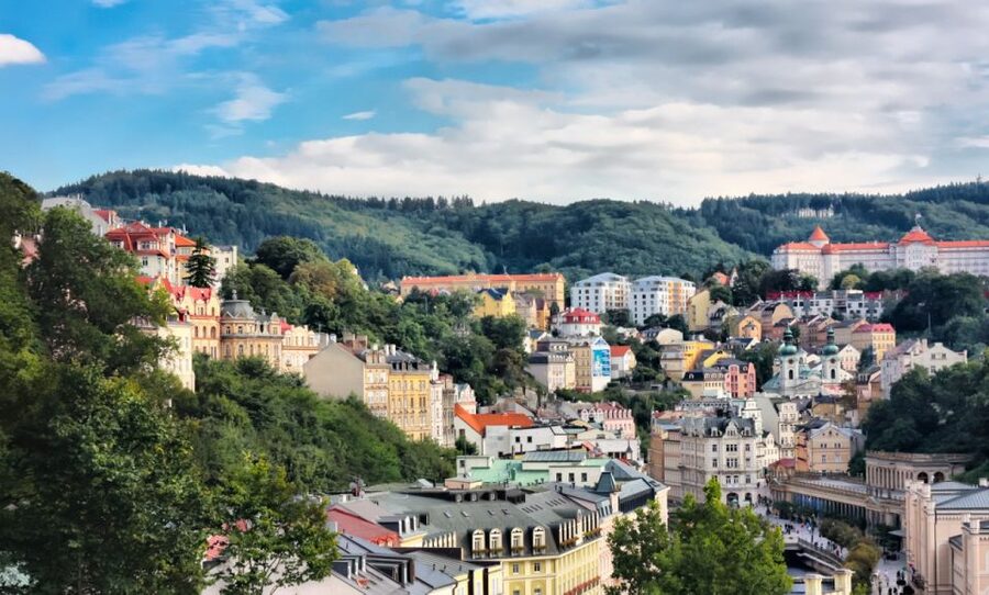 From Prague: Karlovy Vary Guided Day Trip - Getting There From Prague: Timing, Pickup, and the 5-Minute Reality