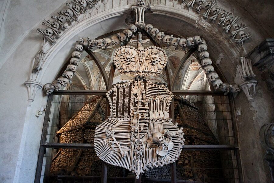 From Prague: Kutna Hora and Bone Chapel Tour - Italian Court (Royal Mint): Where Wealth Became Royal Power