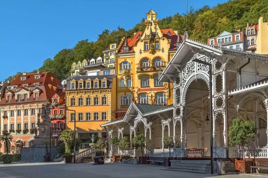 From Prague: One day trip to Karlovy Vary - Key things you’ll love (and remember)