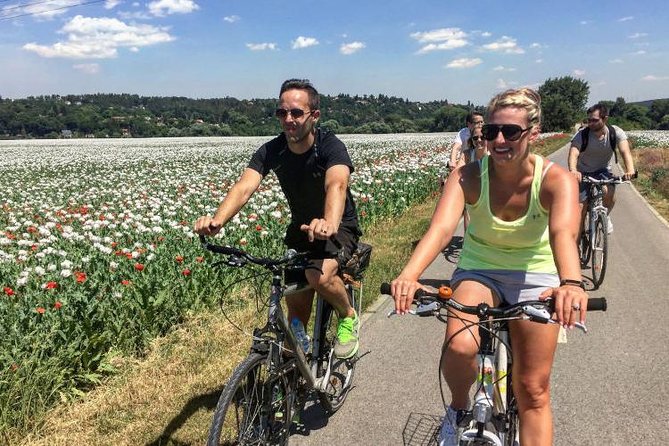 Full-Day Countryside E-Bike Tour to Karlstejn Castle (small group - Stop by stop: what each part of the ride actually gives you