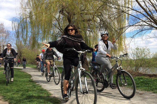 Full-Day Countryside E-Bike Tour to Karlstejn Castle (small group - Your e-bike ride: how much effort to expect