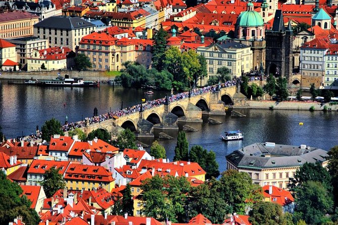 Full-Day Private Prague City tour: Prague Castle and Vltava River Cruise - Waldstein Garden: a break from crowds (if your dates are summer)