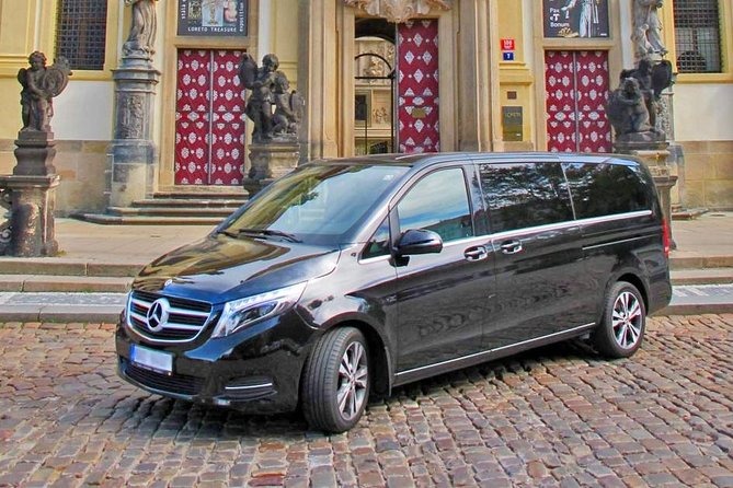 Full-Day Private Prague City tour: Prague Castle and Vltava River Cruise - Charles Bridge and Old Town Square: the photo moments are real, so plan your timing