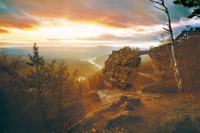 Full-Day Semi Private Hike in Czechia and Saxon Switzerland - 7:00 am pickup and how the day stays comfortable